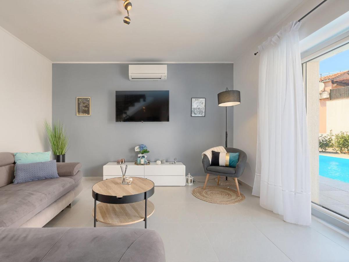 Holiday Home Villa Karmen - Roj454 By Interhome Sveti Petar u Sumi Exterior photo